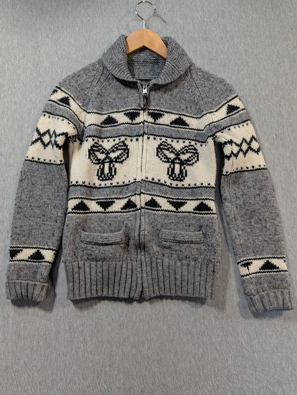 TNA Aritzia Lambswool Sweater Women's Medium Grey Cream